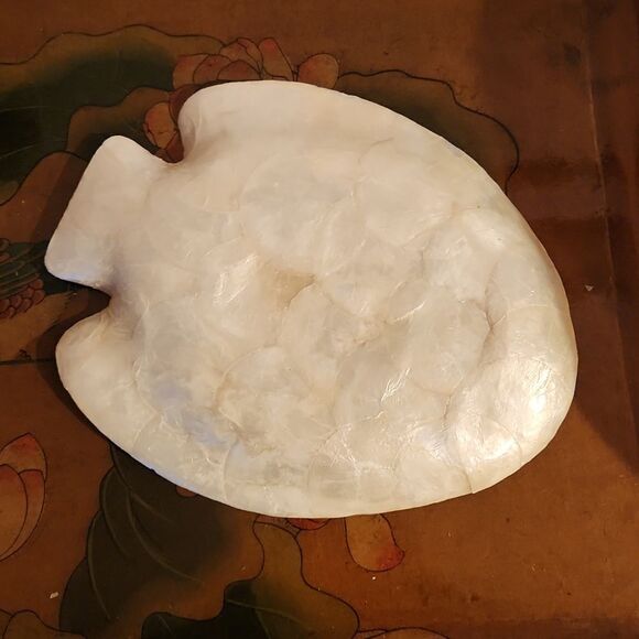 Capiz Shell Fish Plates Set of 5 Vintage - Picture 5 of 11